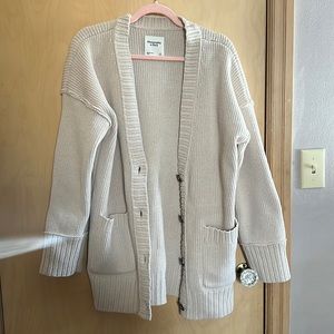NWT size S Abercrombie cardigan